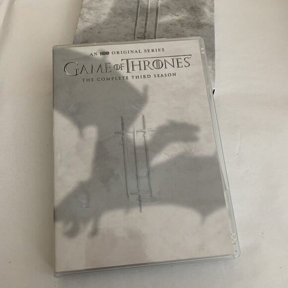 Game of Thrones: Season 3 (DVD, 2016, 5-Disc Set) - Picture 3 of 8